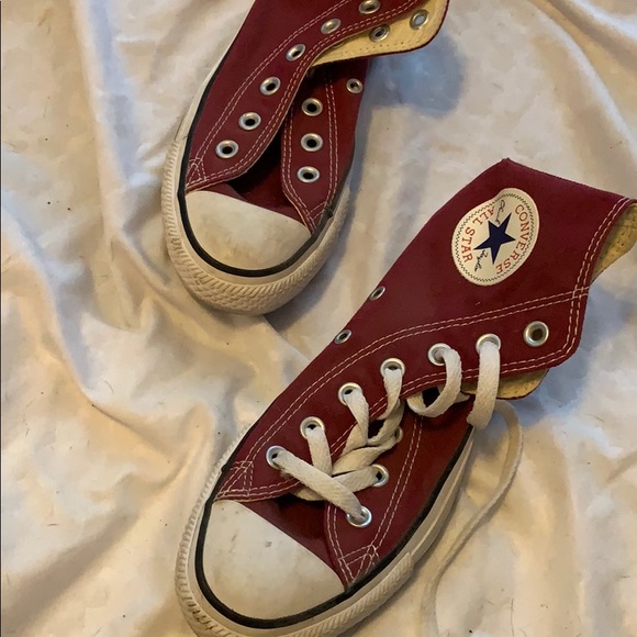 Converse All-Stars high tops cranberry colored - Picture 3 of 3